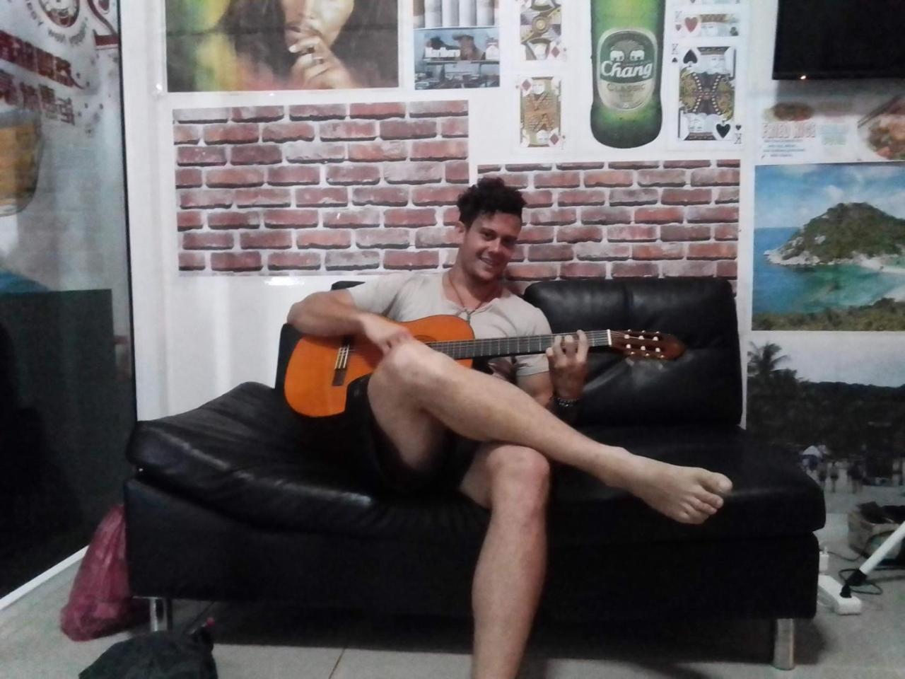 Suratthani Airport Hostel Surat Thani Ngoại thất bức ảnh